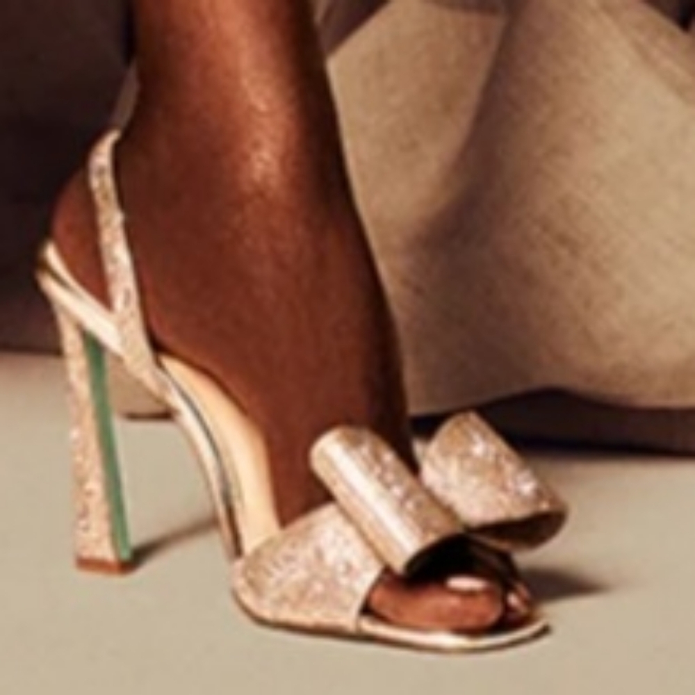 Betsey Johnson Joel Light Gold size 9.5 - Picture 2 of 10